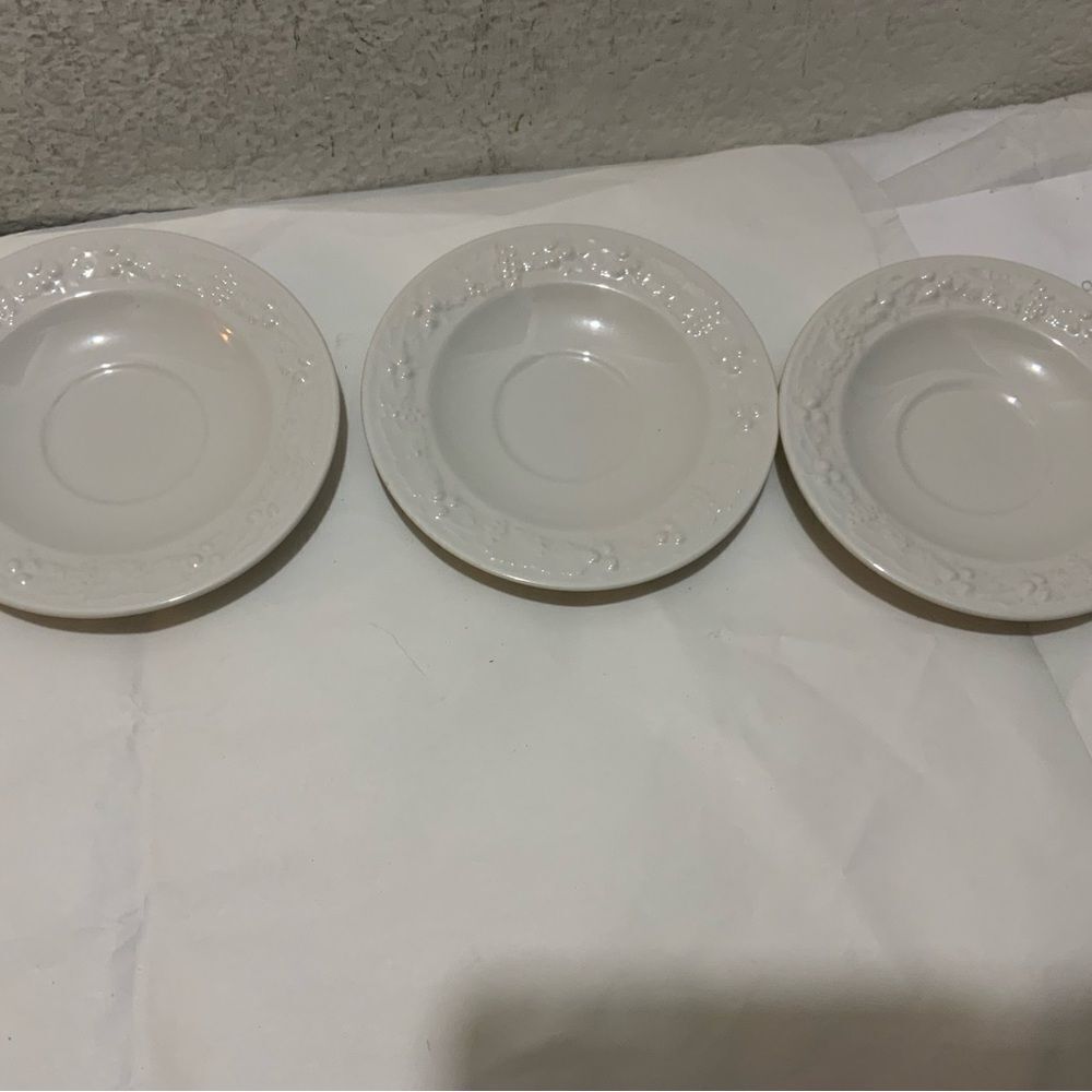 Vintage Set 3 HOMER LAUGHLIN Grapes & Vine Border White small bowls 5.5” G15